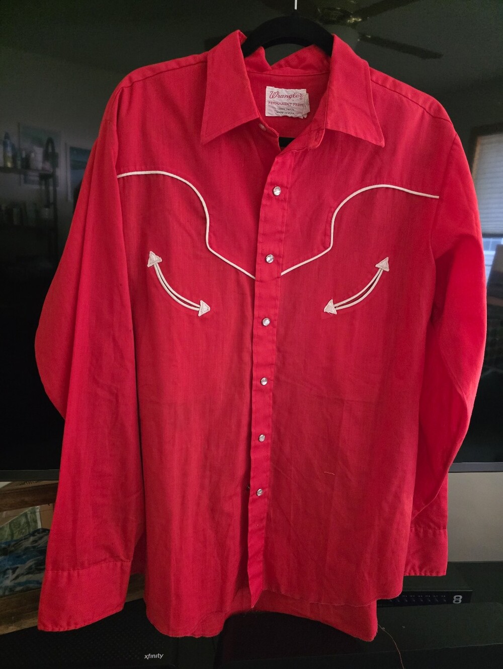 Vintage Wrangler Men’s Bright Red Western Pearl Snap Shirt with White Piping